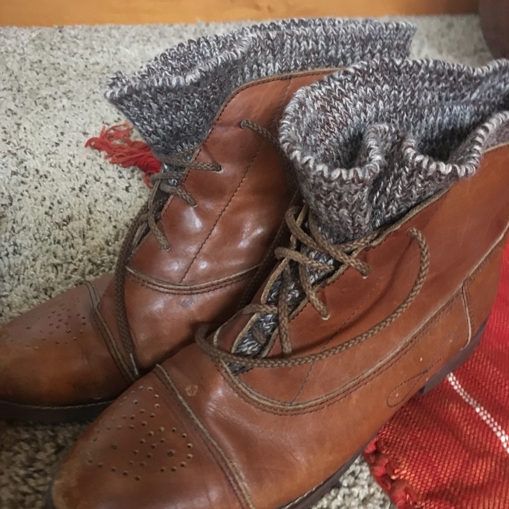 * Rare Romanian Leather Booties, w/ sweater lining - Picture 7 of 8